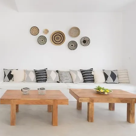 Kouri Naoussa Beachfront